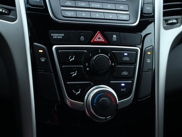 Hyundai i30 II Wagon Facelifting 1.6 CRDi 110KM 2016 Hyundai i30 1.6 CRDi, Salon Polska, Klima, zdjęcie 12