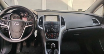Opel Astra J Sports Tourer Facelifting 1.4 Turbo ECOTEC 120KM 2015 Opel Astra Opel Astra 1.4 T Cosmo EU6 1.4 Benzyna 120KM, zdjęcie 7