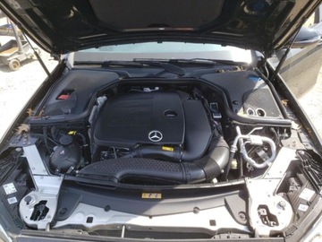 Mercedes Klasa E W213 2022 Mercedes-Benz Klasa E 350 2022 2.0l 2.0 Benzyna 255KM, zdjęcie 6