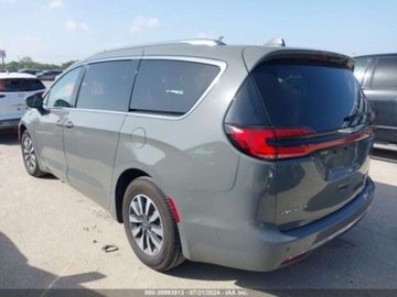 Chrysler Pacifica II 2021 Chrysler Pacifica Hybrid Touring L, 2021r., 3.6L 3.6 Hybryda 260KM, zdjęcie 3