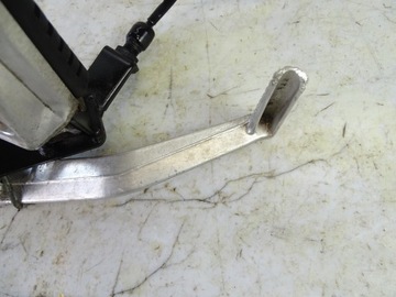 Suzuki DL 650 V-Strom 04-11 Комплект подножки правый рычаг