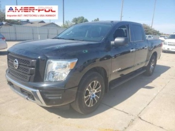 Nissan Titan 2021 Nissan Titan 2021, 5.6L, 4x4, SV, po gradobiciu 5.6 Benzyna 400KM