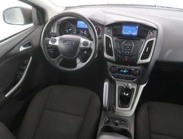 Ford Focus III Kombi 1.0 EcoBoost 125KM 2013 Ford Focus 1.0 EcoBoost, Navi, Klima, Klimatronic, zdjęcie 6