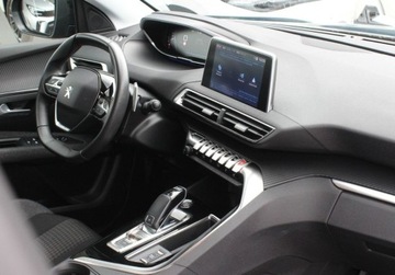 Peugeot 5008 II Crossover Facelifting 1.2 PureTech 130KM 2022 Peugeot 5008 Active Pack EAT8 2022 Od RiA 1.2 Benzyna 130KM, zdjęcie 1