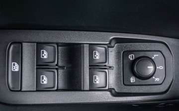 Skoda Kodiaq I SUV 1.5 TSI ACT 150KM 2019 Skoda Kodiaq 1.5TSI 150KM 4x4 DSG Business Nawigacja Kamera Bluetooth Lamp, zdjęcie 19