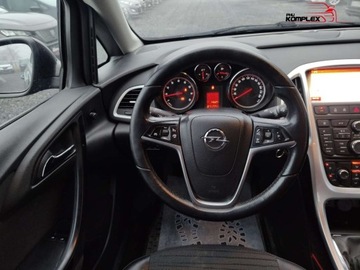 Opel Astra J Sedan 1.4 Turbo ECOTEC 140KM 2015 Opel Astra 1.4 Benzyna LPG 140KM Klimatyzacja Zarejestrowany 1.4 140KM, zdjęcie 12