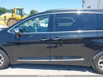 Chrysler Pacifica II 2023 Chrysler Pacifica 2023, Limited, 3.6, od ubezpieczalni 3.6 Benzyna 287KM, zdjęcie 10