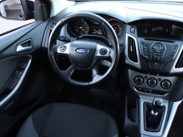 Ford Focus III Hatchback 5d facelifting 1.6 TDCi 115KM 2014 Ford Focus 1.6 TDCi, Salon Polska, Serwis ASO, zdjęcie 6