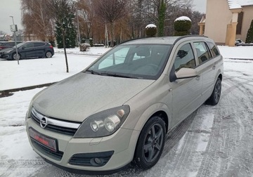 Opel Astra H Kombi 1.6 Twinport ECOTEC 105KM 2005 Opel Astra Zarejestrowany - ubezpieczony - benzyna - 1,6 - 105 KM 1.6 105KM, zdjęcie 2