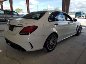 Mercedes Klasa C W205 2019 Mercedes-Benz Klasa C 63 AMG 2019 4.0l 4.0 Benzyna 469KM, zdjęcie 3