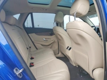 Mercedes GLC C254/X254 2022 Mercedes-Benz GLC 300 4matic 2022 2.0 Benzyna 255KM, zdjęcie 10