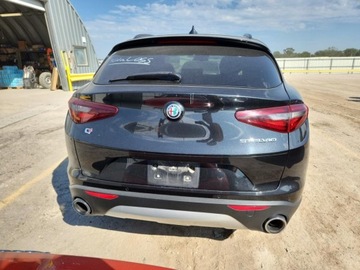 Alfa Romeo Stelvio SUV 2.0 Turbo 280KM 2018 Alfa Romeo Stelvio Ti Sport 2018 2.0l 2.0 Benzyna 280KM, zdjęcie 2