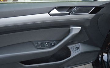 Volkswagen Passat B8 Variant 2.0 TDI BlueMotion SCR 150KM 2019 Volkswagen Passat 2,0 TDI 150 KM DSG FULL LED Nawigacja 2.0 Diesel 150KM, zdjęcie 30