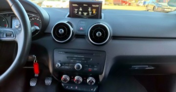 Audi A1 I Hatchback 3d 1.6 TDI 90KM 2013 Audi A1 Sportback 1,6 TDI 90KM Klima Serwis 1.6 Diesel 90KM, zdjęcie 22