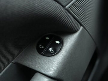 Ford Fiesta VI 1.4 TDCi 68KM 2002 Ford Fiesta 1.4 TDCi, Klima,ALU, El. szyby, zdjęcie 11