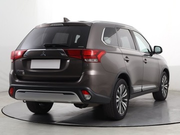 Mitsubishi Outlander III SUV Facelifting 2017 2.0 150KM 2019 Mitsubishi Outlander 2.0, Salon Polska, 4X4, zdjęcie 4