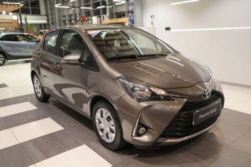 Toyota Yaris III Hatchback 5d Facelifting 2017 1.5 Dual VVT-iE 111KM 2020 Toyota Yaris 1.5 Premium 1.5 Benzyna 111KM, zdjęcie 2