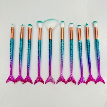 НАБОР КИСТЕЙ ДЛЯ МАКИЯЖА «РУСАЛКА» 10 ШТ.