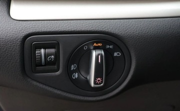 Seat Alhambra II (7N) Van 2.0 TDI CR 177KM 2014 Seat Alhambra Panorama, Nawigacja, Serwis do konca, 7-osob 2.0 Diesel, zdjęcie 21