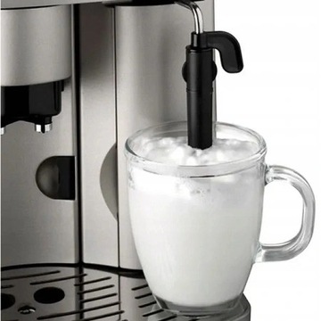 Кофемашина под давлением с насадкой для приготовления пены DeLonghi Magnifica ESAM3200.S