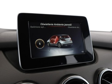 Mercedes Klasa B W246 Sports Tourer Facelifting 1.5 180 d BlueEFFICIENCY Edition 109KM 2017 Mercedes B 180 navi kamera i czujniki parkowania, zdjęcie 26