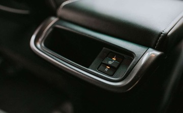 Toyota Hilux VIII Podwójna kabina Facelifting 2024 2.8 D-4D 204KM 2025 Toyota Hilux Zawieszenie Old Man Emu Wyciagarka Warn Oswietlenie Lazer N, zdjęcie 36