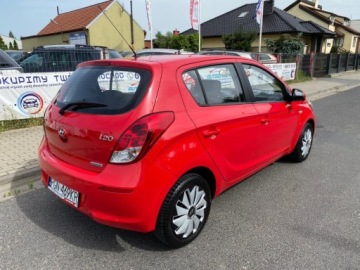 Hyundai i20 I Hatchback 5d Facelifting 1.1 CRDi 75KM 2013 Hyundai i20 KLIMATYZACJA CENTRALNY ZAMEK EL.SZYBY KOMPUTER SERWISOWANY GWA, zdjęcie 3