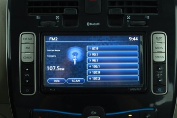 Nissan Leaf I Hatchback 5d Elektryczny 109KM 2012 Nissan Leaf 24 kWh, Automat, Klima, Klimatronic, zdjęcie 13