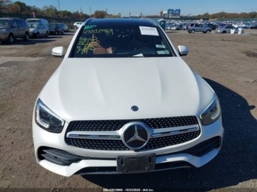 Mercedes GLC C253 2020 Mercedes-Benz GLC 2020 r.,2,0L 300 4MATIC 2.0 Benzyna 255KM, zdjęcie 1