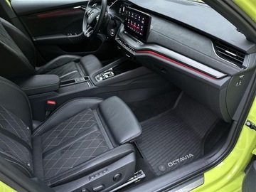 Skoda Octavia IV RS Liftback 2.0 TSI 245KM 2022 Skoda Octavia 2.0TSI 245KM RS DSG l Challenge +, D, zdjęcie 6