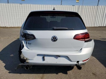 Volkswagen Golf VII 2018 Volkswagen Golf GTI S 2018 2.0l 2.0 Benzyna 220KM, zdjęcie 2
