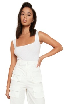 BOOHOO BIAŁE DAMSKIE KLASYCZNE BODY CASUAL 38 1YIC