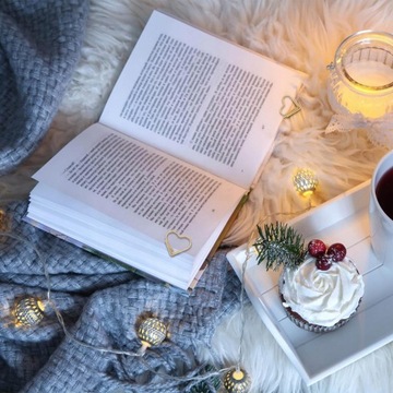 100x ZŁOTE SPINACZE BIUROWE W KSZTAŁCIE SERCA LIST WALENTYNKOWY WESELE ŚLUB