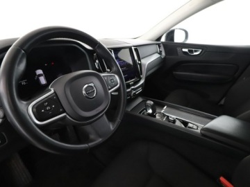 Volvo XC60 II 2021 Volvo XC 60 FV23% Momentum automat B4 AWD navi PDC, zdjęcie 13