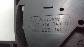 Volkswagen Passat B3 Панель дефлектора 1H0819045C