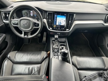 Volvo V60 II  2019 Volvo V60 B4 D - 2019 Diesel, zdjęcie 14