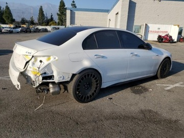 Mercedes Klasa C W206 2023 Mercedes-Benz Klasa C 43 Amg 2023 2.0l 2.0 Benzyna 402KM, zdjęcie 3