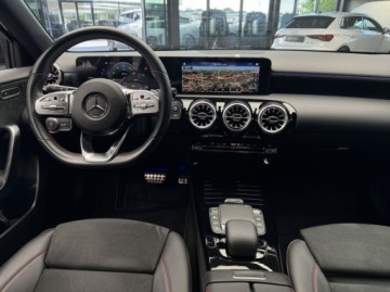 Mercedes Klasa A W177/V177 Hatchback 1.3 200 163KM 2021 Mercedes-Benz Klasa A 200 AMG Line Ambiente Kamera CarPlay Android Aut, zdjęcie 6