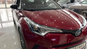 Toyota C-HR I 2018 Toyota C-HR 1.8 Hybryda Bardzo ladny stan Czarny dach Navi Kamera MOZLIWA, zdjęcie 17