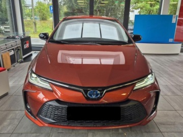 Toyota Corolla XII Sedan Facelifting 1.8 Hybrid 140KM 2025 Od ręki - Style 1.8 Hybrid 140KM | Podgrzewane fotele!, zdjęcie 1