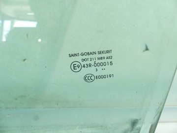 SKLO (OKNO) DVEŘE PŘEDNÍ LEVÝ PEUGEOT 301