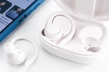 ЗАРЯДНЫЙ ЧЕХОЛ ДЛЯ НАУШНИКОВ BLUETOOTH 5.0 POWERBANK