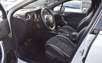 DS 4 I Hatchback Facelifting 2015 1.2 PureTech 131KM 2016 Citroen DS4 Citroen DS4 1.2 Benzyna 130KM, zdjęcie 4