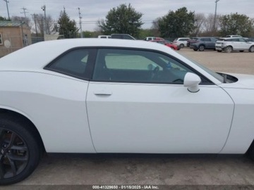 Dodge Challenger III 2022 Dodge Challenger 2022r., SXT, od ubezpieczalni 3.6 Benzyna 303KM, zdjęcie 7