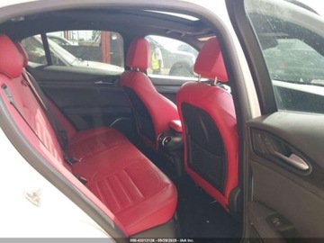 Alfa Romeo Stelvio 2022 Alfa Romeo Stelvio 2022r., 2.0L 2.0 Benzyna 280KM, zdjęcie 9