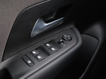 Opel Mokka II SUV 1.2 Turbo 100KM 2021 Opel Mokka 1.2 Turbo, Salon Polska, Serwis ASO, zdjęcie 15