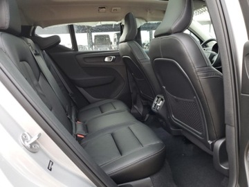 Volvo XC40 2023 Volvo XC 40 2023 VOLVO XC40 ULTIMATE 2.0 Benzyna 194KM, zdjęcie 10