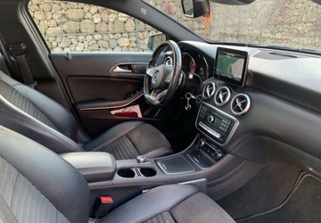 Mercedes Klasa A W176 Hatchback 5d Facelifting 180 122KM 2016 Mercedes-Benz Klasa A Mercedes-Benz Klasa A 180 7G-DCT AMG Line 1.6 Benzyna, zdjęcie 31