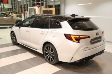 Toyota Corolla XII TS Kombi Facelifting 2.0 Hybrid Dynamic Force 196KM 2024 Toyota Corolla 2.0 Hybrid GR Sport Dynamic 2.0 Hybryda 196KM, zdjęcie 3