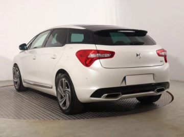 DS 5 Hatchback Facelifting 2015 1.6 THP 165KM 2017 DS 5 1.6 THP, Automat, Skóra, Navi, Xenon, zdjęcie 3